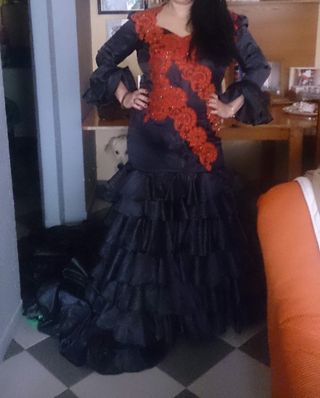 vendo los dos vestidos 1000