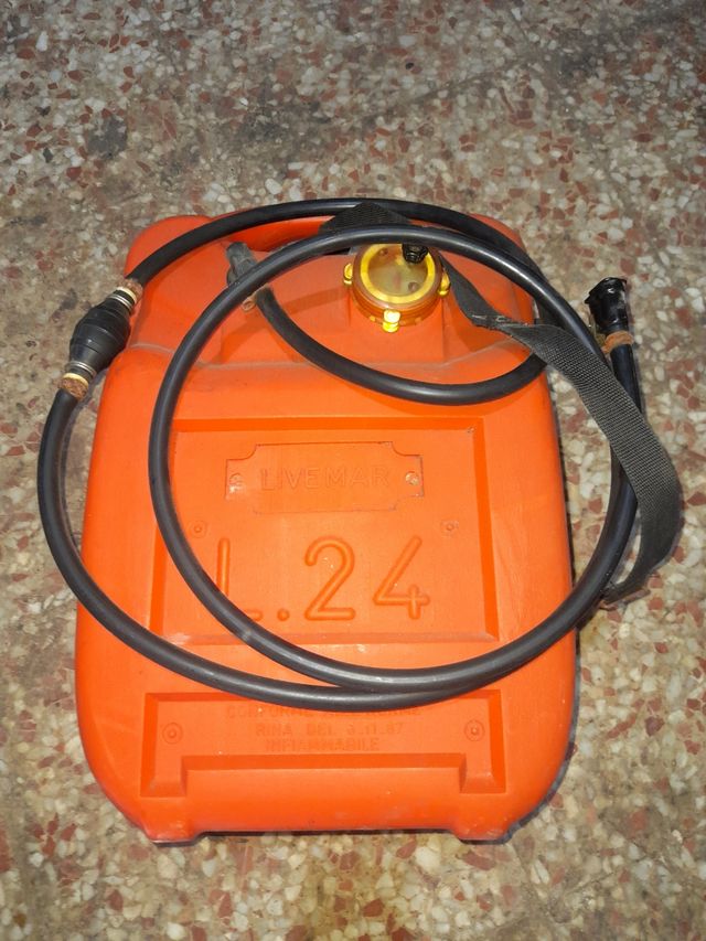 tanque do motor fora de borda