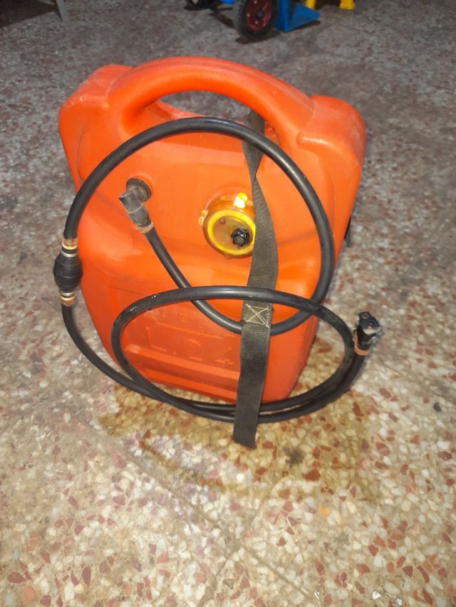 tanque do motor fora de borda