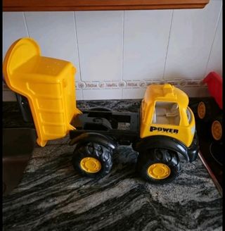 CAMION DE CONSTRUCCIÓN