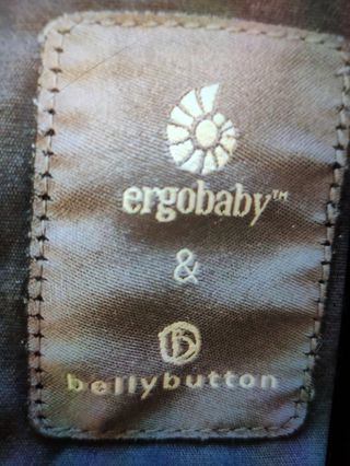 Mochila portabebés ergobaby con reductor. Azul