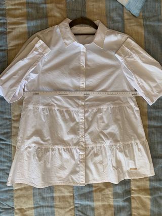 Camisa blanca, de Pedro del Hierro, talla S.