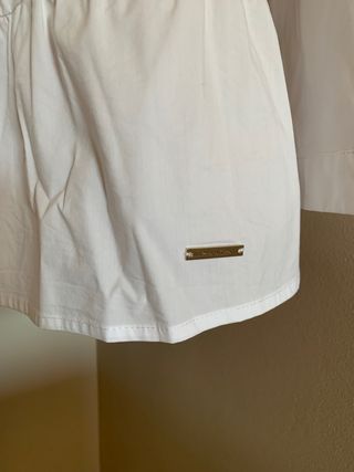 Camisa blanca, de Pedro del Hierro, talla S.