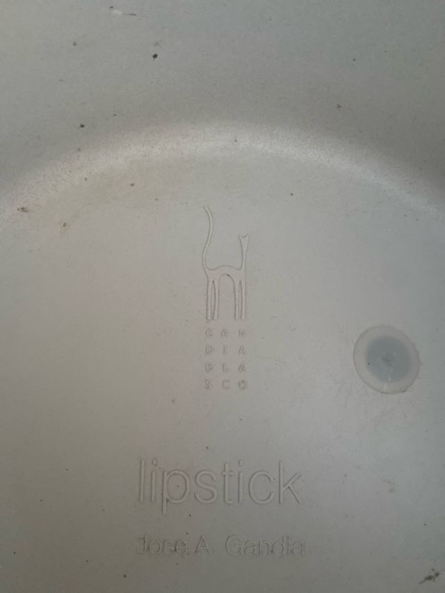 Conjunto de mesa y taburetes redondos y cuadrados