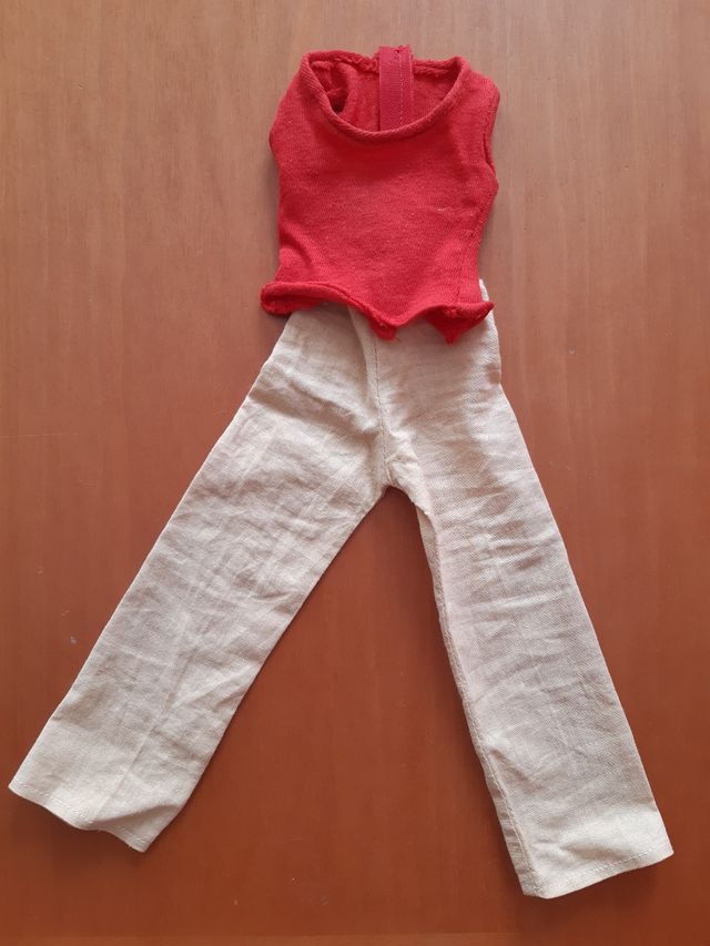 Lucas de Famosa, novio de la Nancy y 2 trajes