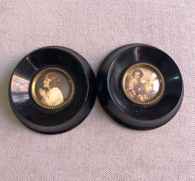 Coppia di quadri antichi con immagine