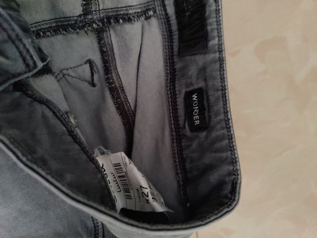 pantalón marca salsa  chica 