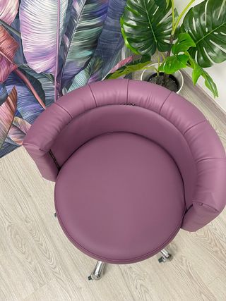 Silla para manicura Deco violeta con capitoné