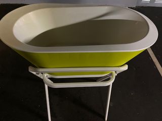 Bañera bebe con patas y desagüe
