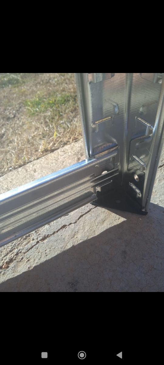 Estantería muy resistente. 5 baldas. Nueva.