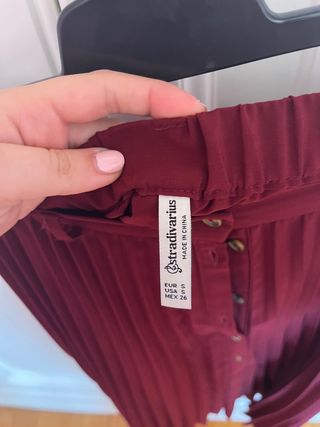 Falda plisada Stradivarius