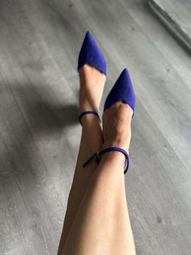 Zapatos de tacón azul marino