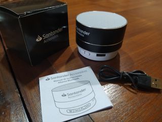 ALTAVOZ BLUETOOTH PORTATIL NUEVO