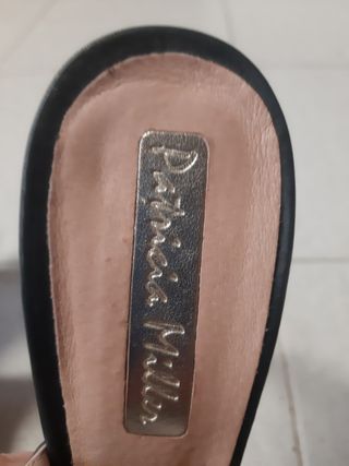 Zapatos de tacón.