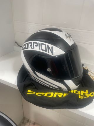 Vendo casco a scorpion