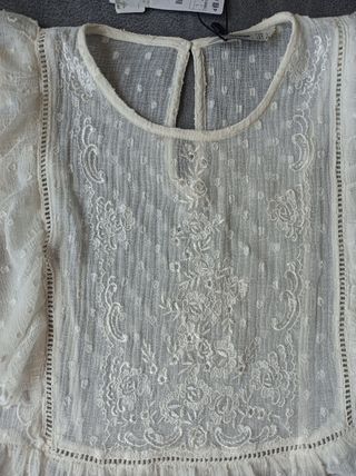 Blusa top plumeti Stradivarius