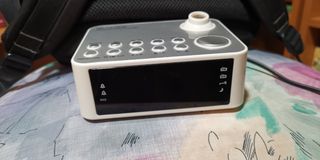 radio despertador proyector M-178 PW.