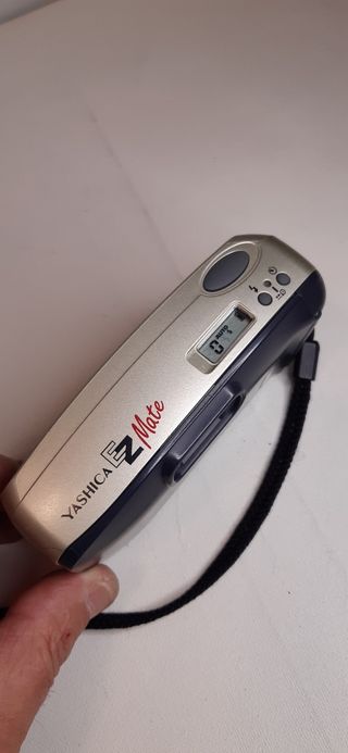 Camara analógica Yashica EZ Mate