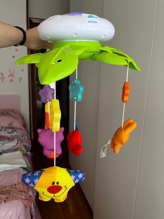 Móvil gitarorio musical con proyector cuna bebés