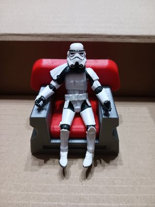 Star Wars 3.75". Silla Ki Adi Mundi.