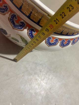 Macetero + pie de madera (opcional)