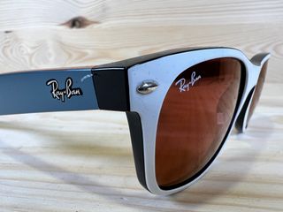 Ray-Ban New Wayfarer White Frame Red Mirrored Lens