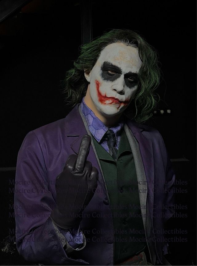 - Busto Joker 1/1 escala real.