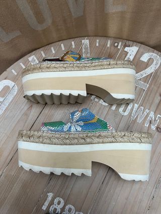 SANDALIAS PLATAFORMA PIMIENTOS TALLA 38