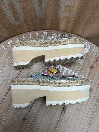 SANDALIAS PLATAFORMA PIMIENTOS TALLA 38
