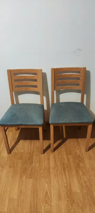 Sillas de madera