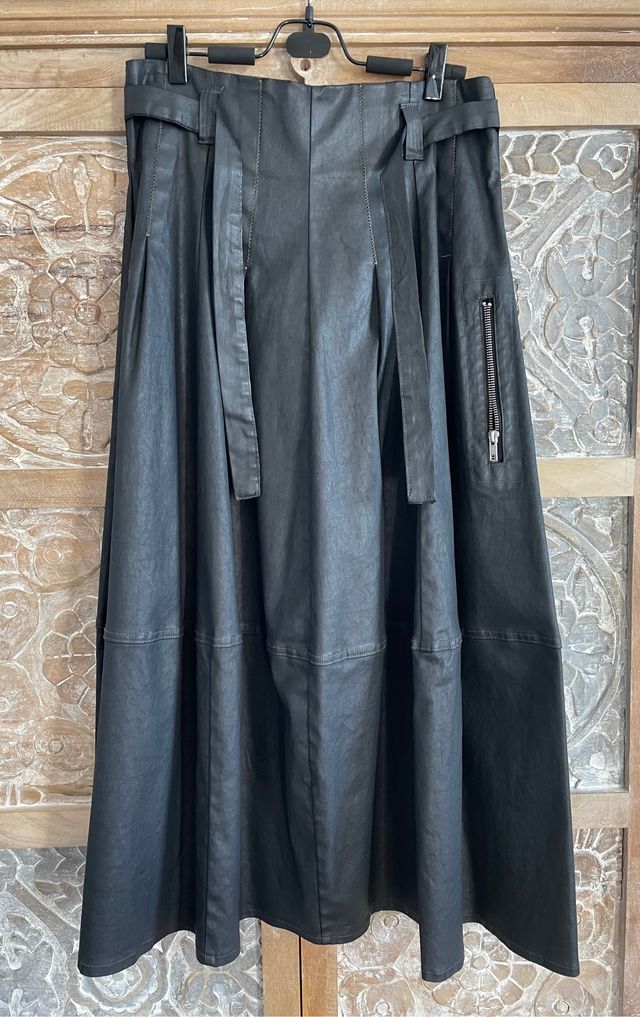 Falda Lurdes Bergada nueva