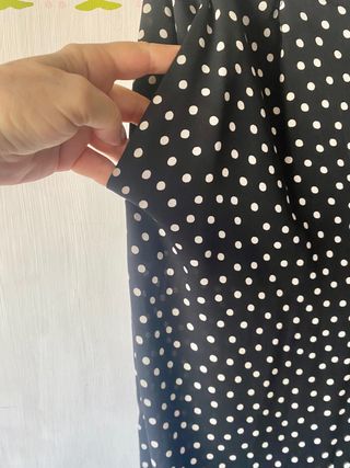 Pantalón fluido de topos Zara