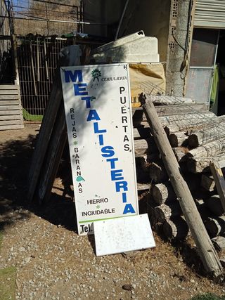 letrero publicitario