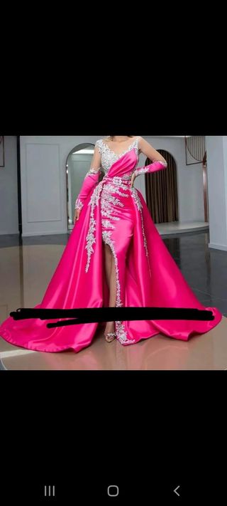 Vestido fucsia precioso