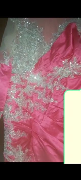 Vestido fucsia precioso