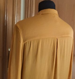 Camisola manga larga/Mostaza/Stradivarius/M.