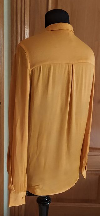 Camisola manga larga/Mostaza/Stradivarius/M.