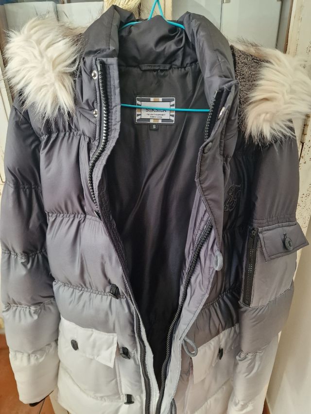 Parka Negra y blanca