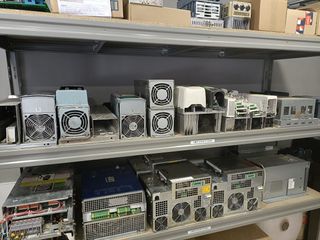 Reparación variadores y placas de ascensor