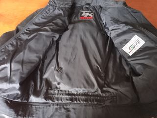 dos abrigos cortos de zorros talla como L 