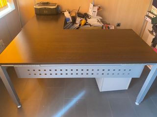 2 mesas VITAL para ofinas o despachos