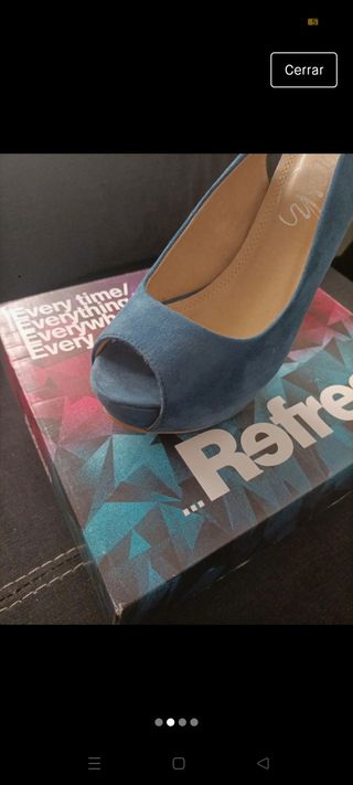 Zapatos azules de REFRESH 