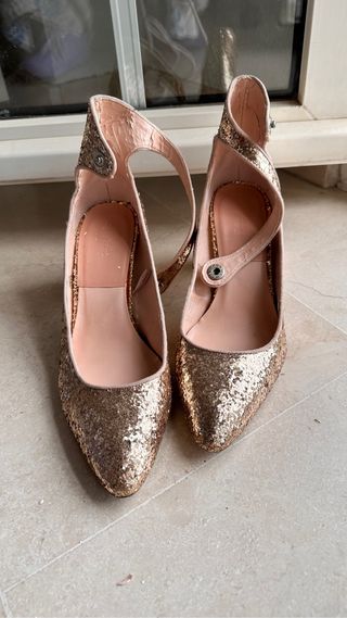 Zapatos Zara fiesta dorados
