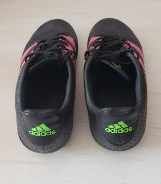 Botas futbol t. 36