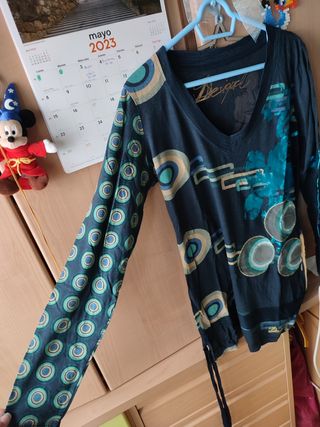 camiseta manga larga Desigual