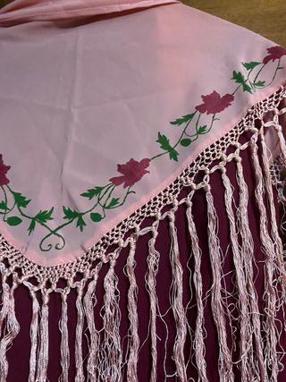 Traje de gitana liso con bordado