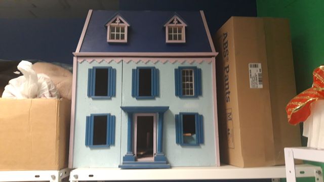 Casa de muñecas nueva