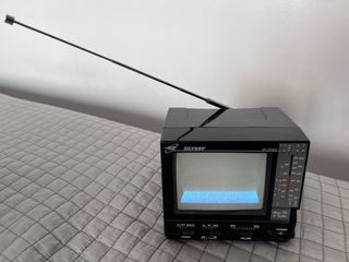 Mini Televisor Portátil Silvano 4.5” en B/N