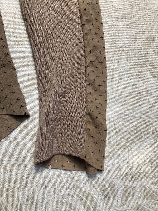 Chaqueta troquelada piel