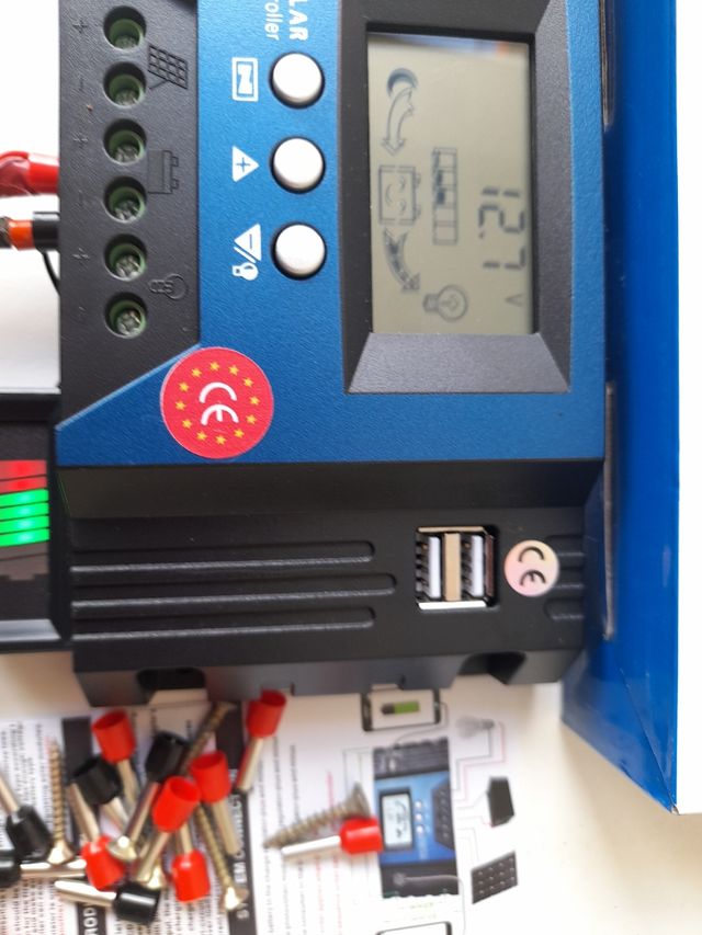 REGULADOR 100AM MPPT